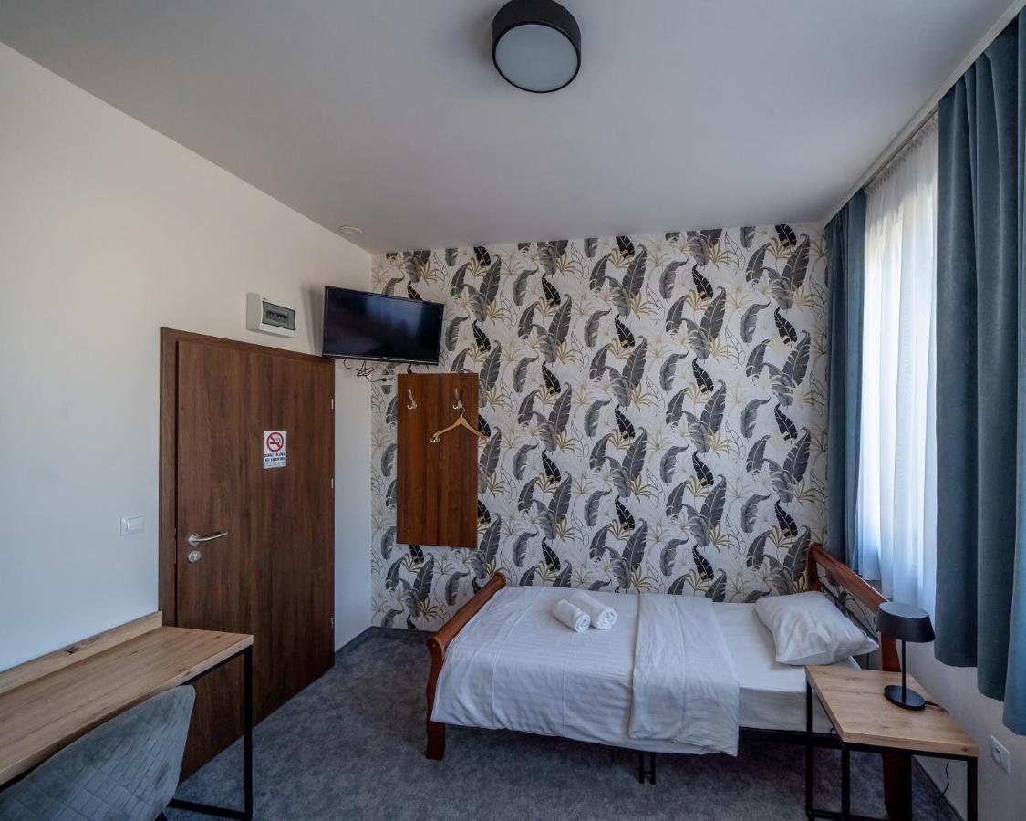 Kelman Inn Global Nowa Sol Exterior foto