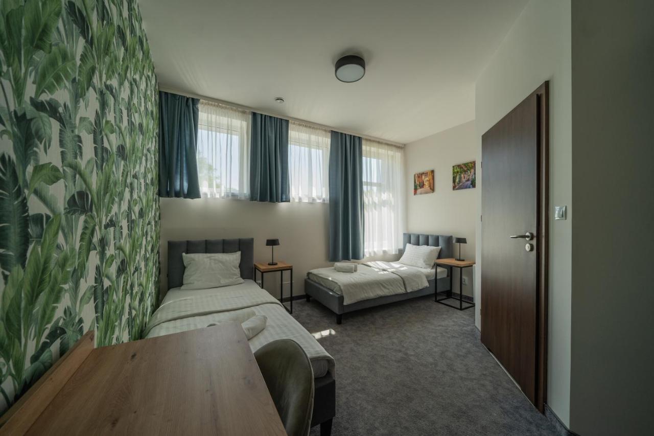 Kelman Inn Global Nowa Sol Exterior foto