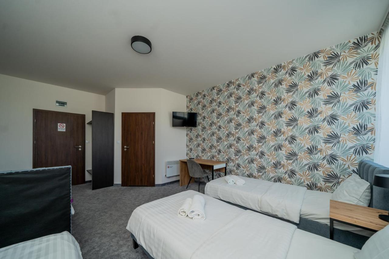 Kelman Inn Global Nowa Sol Exterior foto